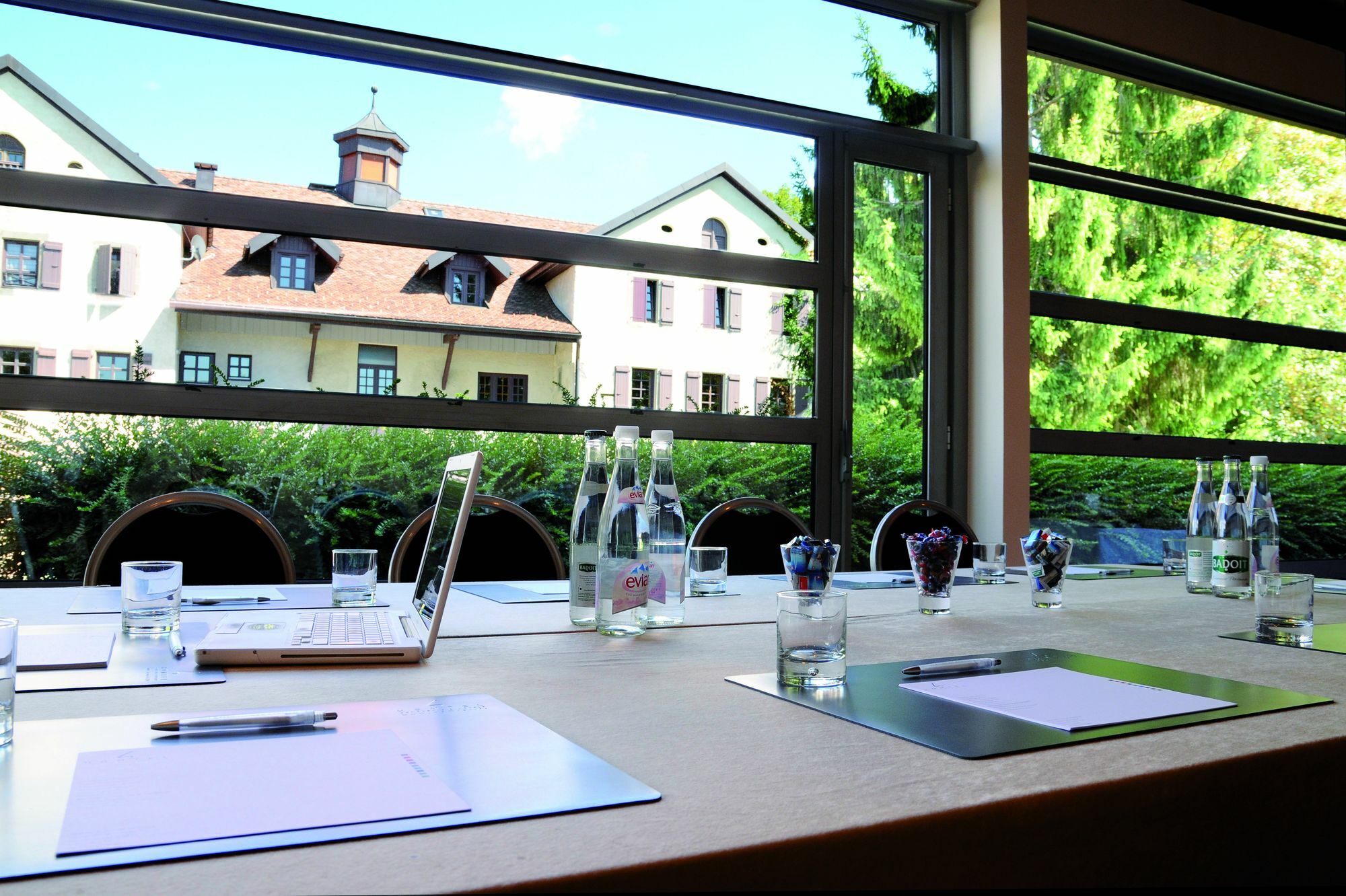 Hotel Archamps Porte Sud De Geneve Exterior photo